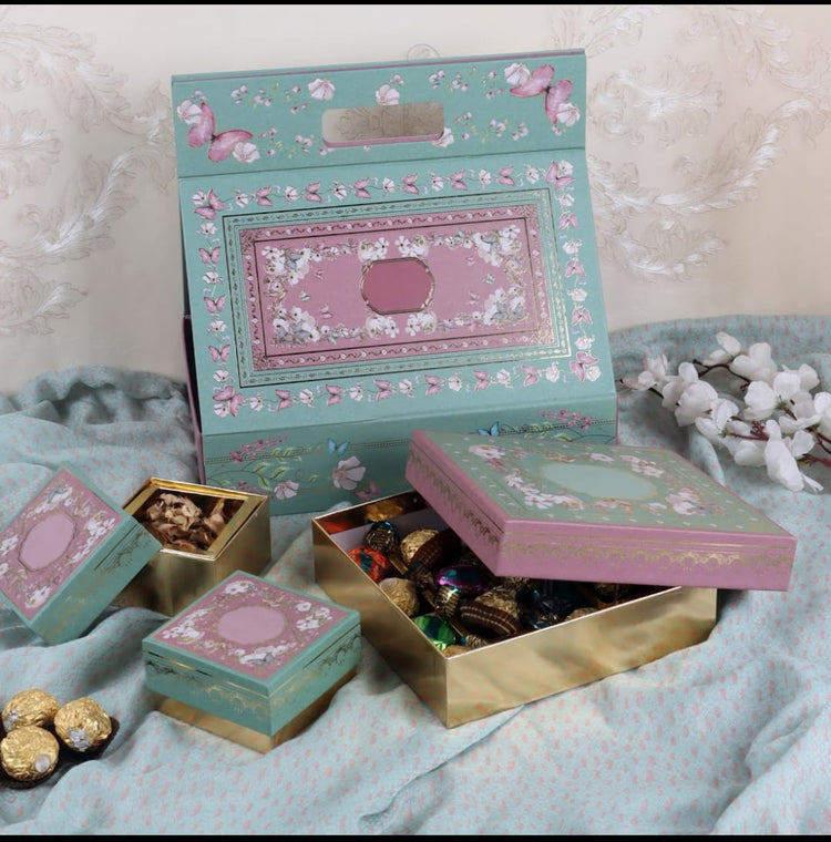 Return Favour - Butterfly Carry Box - Between Boxes Gifts