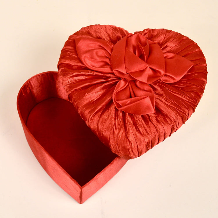 Luxury Heart Box - Between Boxes Gifts