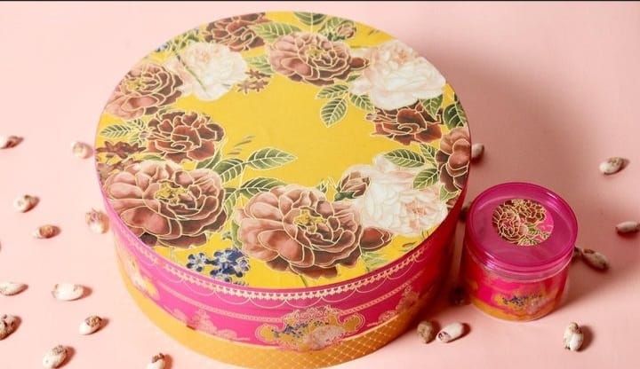 return gift for engagement