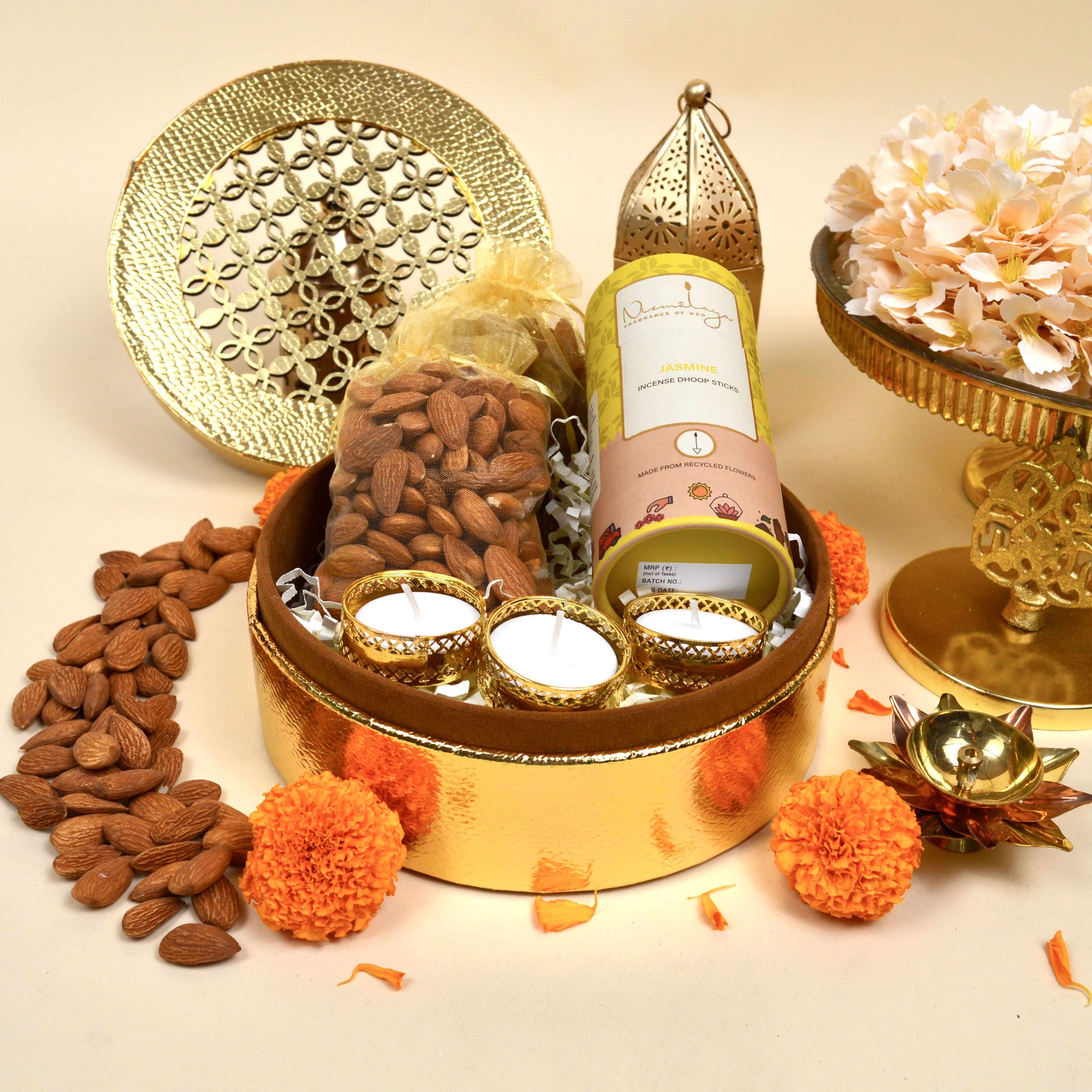 NUTRI MIRACLE Corporate Eco Friendly Gift Hamper for Employees for Diwali |  Dry Fruits and Chocolate Gift Hamper for Diwali | New Year | Birthday :  Amazon.in: Grocery & Gourmet Foods