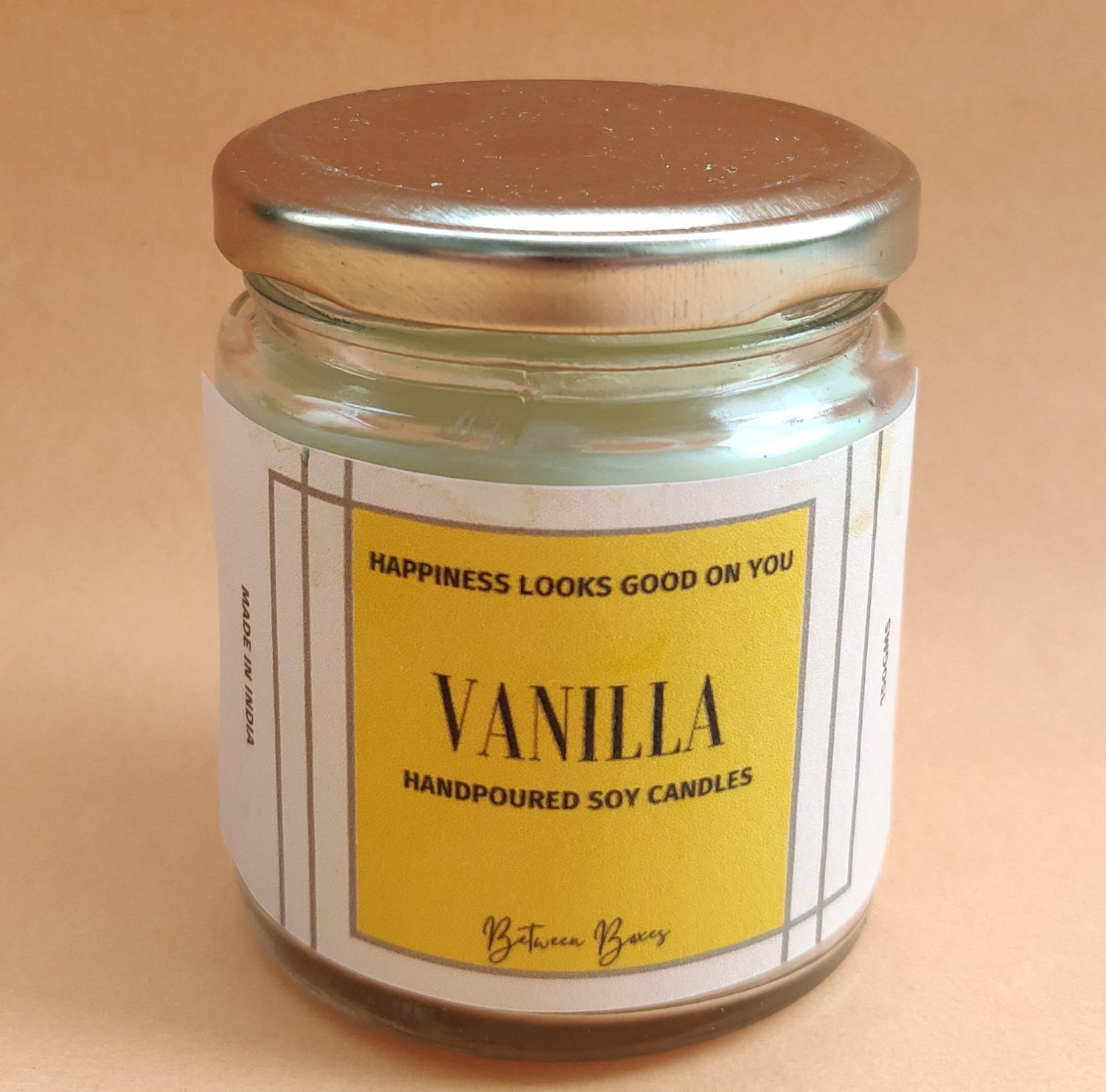VANILLA SCENTED CANDLE